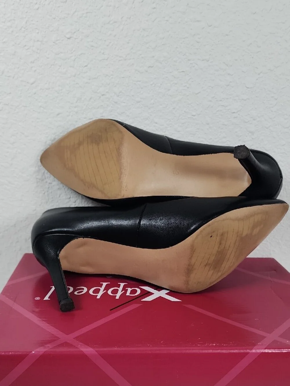 Xappeal Black Pointed-Toe Classic Pumps Size 8M